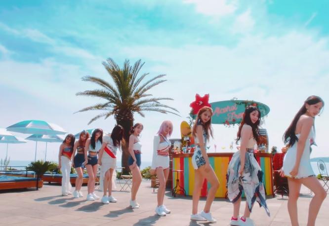 TWICE (Allkpop.com)