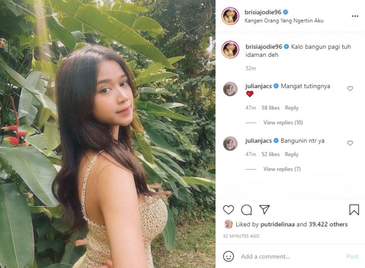 Brisia Jodie pamer foto 'bangun tidur'. (Instagram/brisiajodie96)