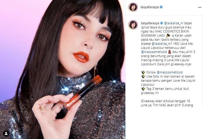 Tasya Farasya dandan mirip Lisa BLACKPINK. (Instagram/@tasyafarasya)