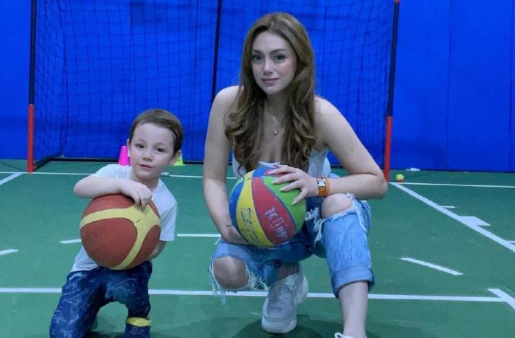 Potret Seksi Celine Evangelista Main Basket. (Instagram/celine_evangelista)