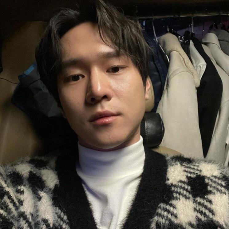 Profil Go Kyung Pyo (Instagram/@kopular)