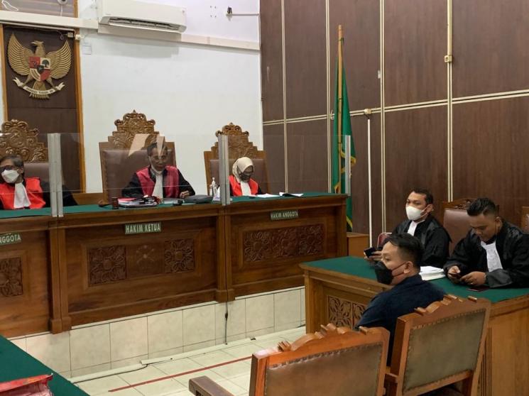 Sidang Vicky Prasetyo. (MataMata.com/Evi Ariska)