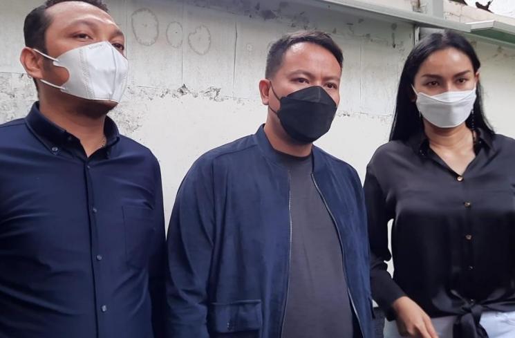 Vicky Prasetyo dan Kalina Ocktaranny. (MataMata.com/Evi Ariska)