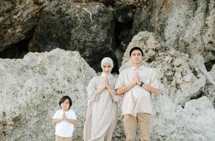 Artis Super Bucin ke Pasangan (Instagram/@ayudiac)