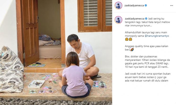 Hanung Bramantyo (Instagram/@zaskiadyamecca)
