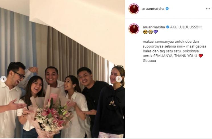 Momen Marsha Aruan Lulus S1 (Instagram/@aruanmarsha)