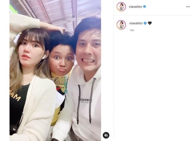 Via Vallen mesra bareng pacar baru. (Instagram/@viavallen)