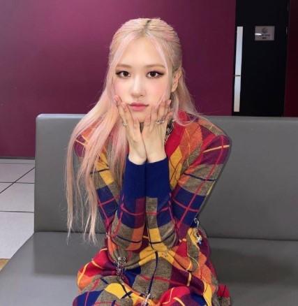 Rose dapat berakting (Instagram)