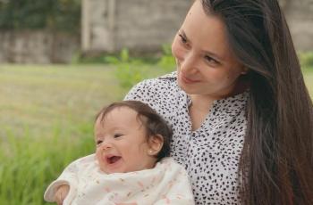 Gaya Tidur Chloe Mirip Jonas Rivanno, Asmirandah Gemas: Nggak Tahan Foto!