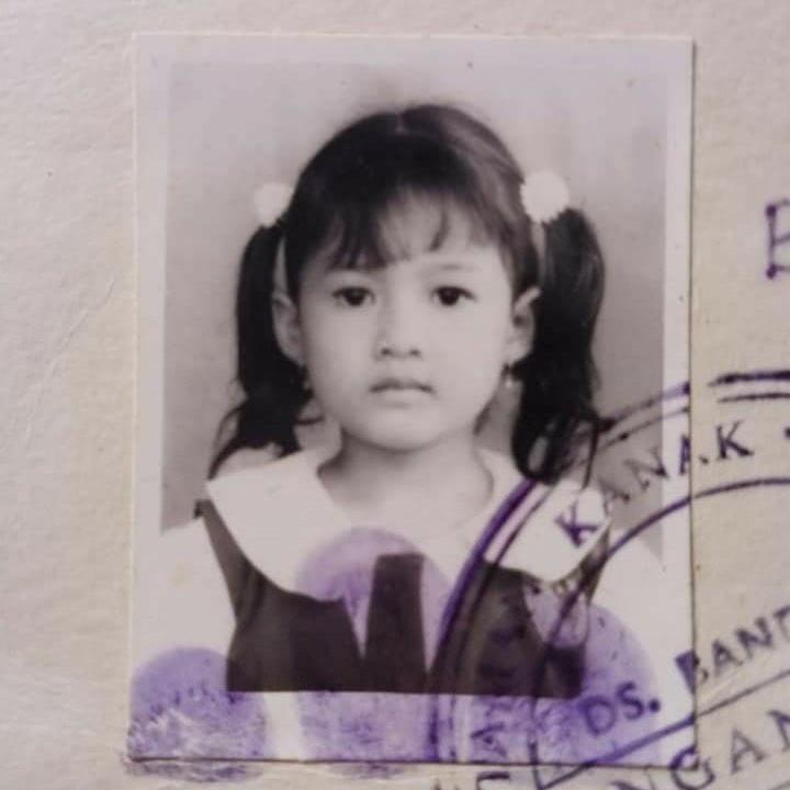 Potret Masa Kecil Pedangdut (Instagram/@nellakharisma)