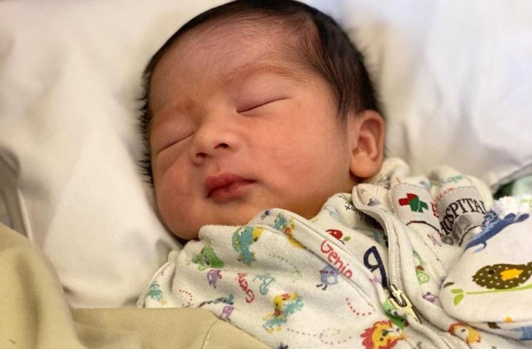 Tata Janeeta melahirkan bayi laki-laki. (Instagram/@tatajaneetaofficial)