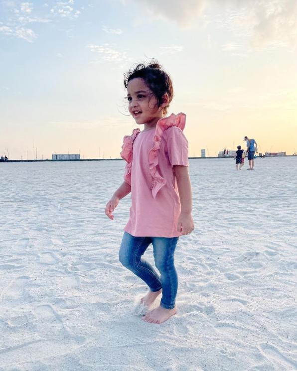 Potret Shafiyyah, Putri Bungsu Shireen Sungkar (Instagram/shireensungkar)