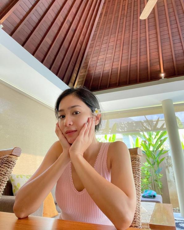 Potret Natural Seleb Istri Pengusaha (Instagram/@bungazainal05)
