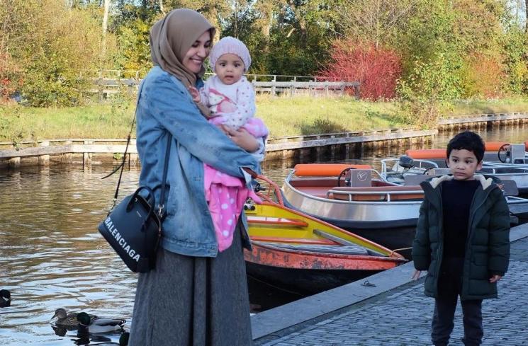 Potret Shafiyyah, Putri Bungsu Shireen Sungkar (Instagram/shireensungkar)