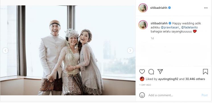 Penampilan Siti Badriah di pernikahan adik iparnya (Instagram/sitibadriahh)