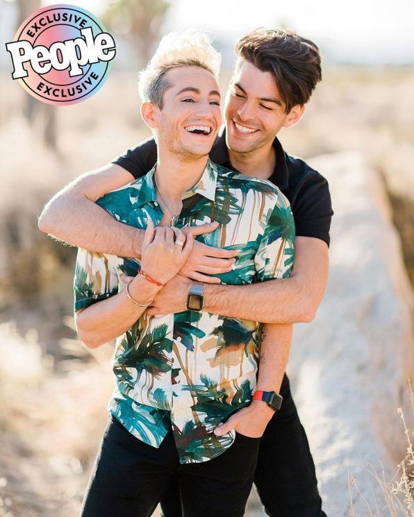 Momen Frankie Grande, Kakak Ariana Grande Lamaran (Instagram/@frankiejgrande)