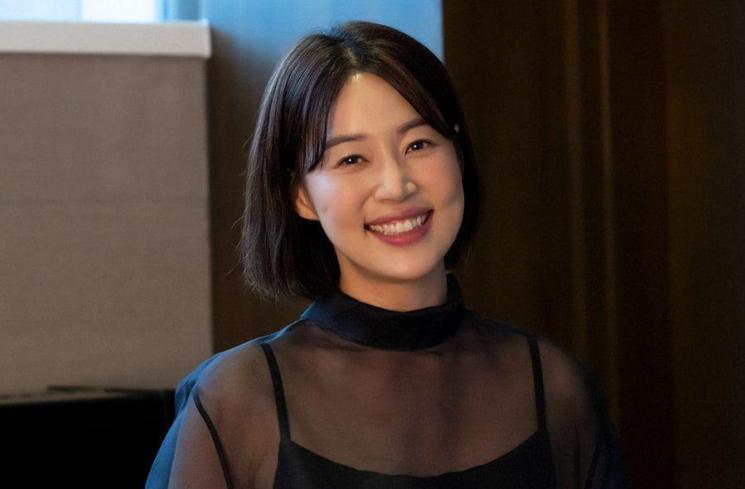 Artis Korea nikah belasan tahun (Soompi)