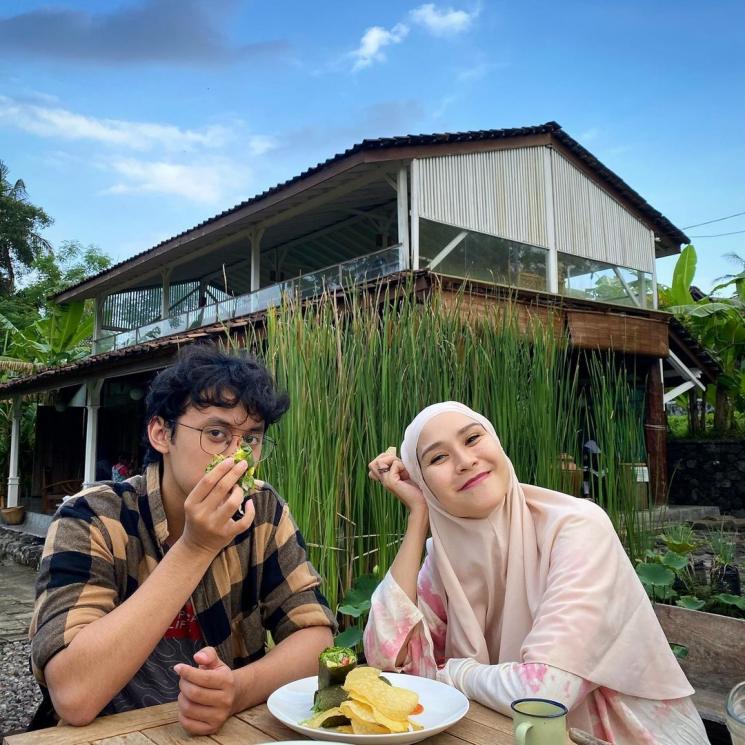 Momen Pemain FTV Bareng Anak Tiri (Instagram.com/zaskiadyamecca)