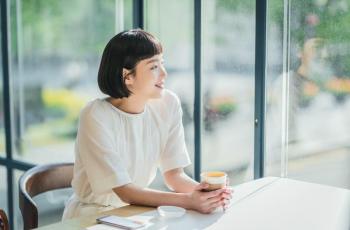 Kim Go Eun Ultah, Penampilan Berambut Pendek di Yumi's Cells Curi Atensi