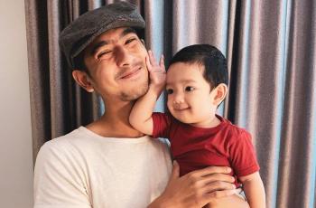 Pesonanya Tidak Luntur, Intip 8 Gaya Raja FTV Momong Anak
