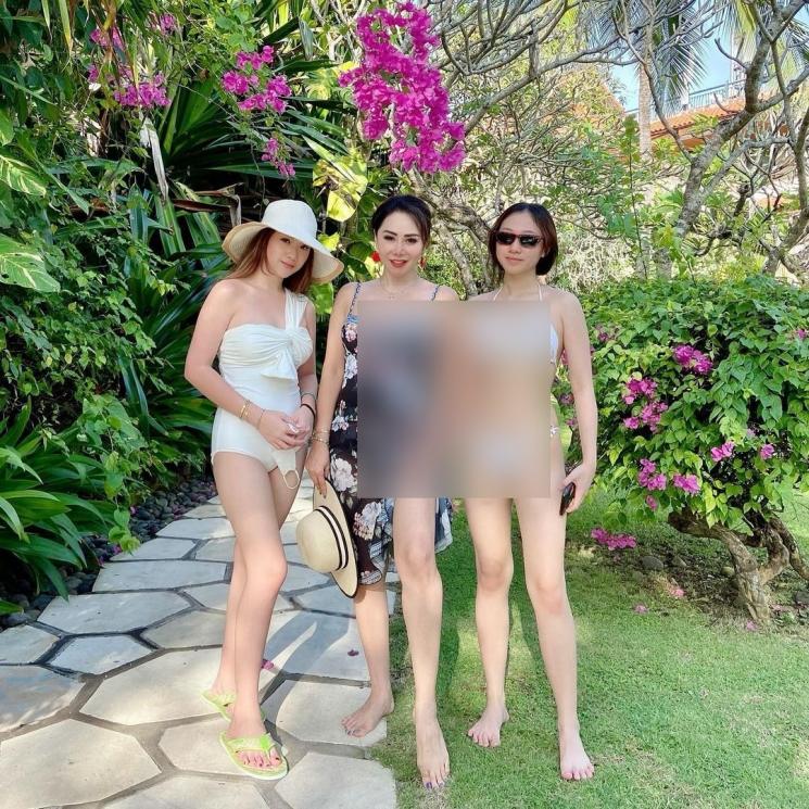 Potret Liburan Femmy Permatasari (Instagram/femmypermatasari)