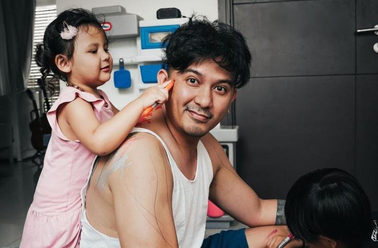 Raja FTV Momong Anak (Instagram/@tail_wagging)