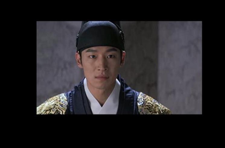 Potret Transformasi Lee Je Hoon (IMDb/Secret Door)