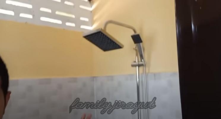 Potret Perbandingan Dulu dan Kini Rumah Jirayut (YouTube/Family Jirayut)