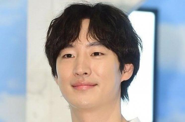 Potret Transformasi Lee Je Hoon (Instagram/@leejehoon_ina)