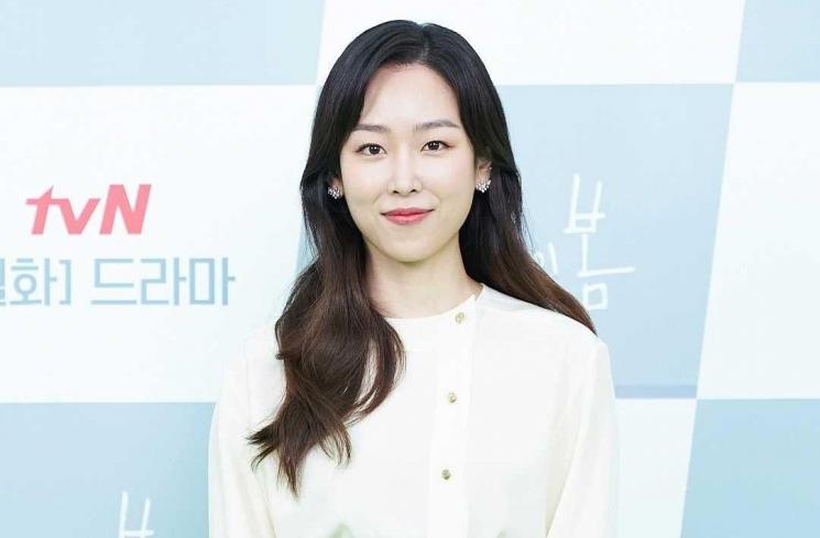 Profil Seo Hyun Jin (Instagram/@ tvndrama.official)