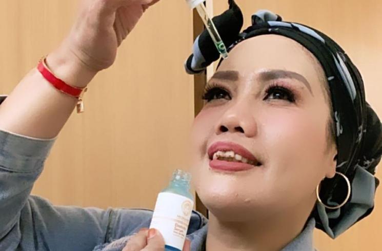 Potret Penampilan Baru Elly Sugigi (Instagram/@ellysugigi_real_)