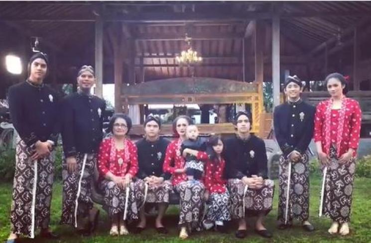 Artis Punya Banyak Anak dari Istri Berbeda (Instagram/ahmaddhaniprast)