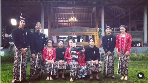 Artis Punya Banyak Anak dari Istri Berbeda (Instagram/ahmaddhaniprast)