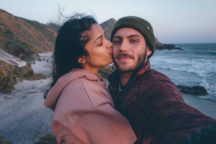 Potret Freida Pinto dan Pasangan (Instagram/@freidapinto)