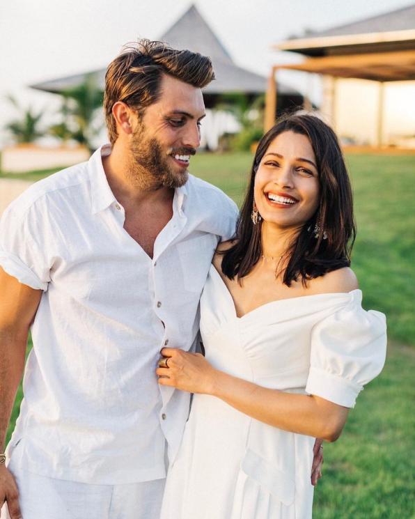 Potret Freida Pinto dan Pasangan (Instagram/@freidapinto)
