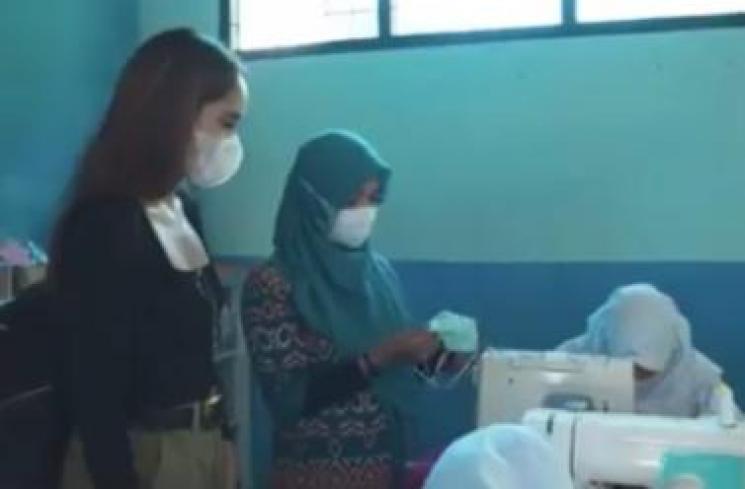 Potret sekolah yang dibangun Cinta Laura (Youtube/Cinta Laura Kiehl) 