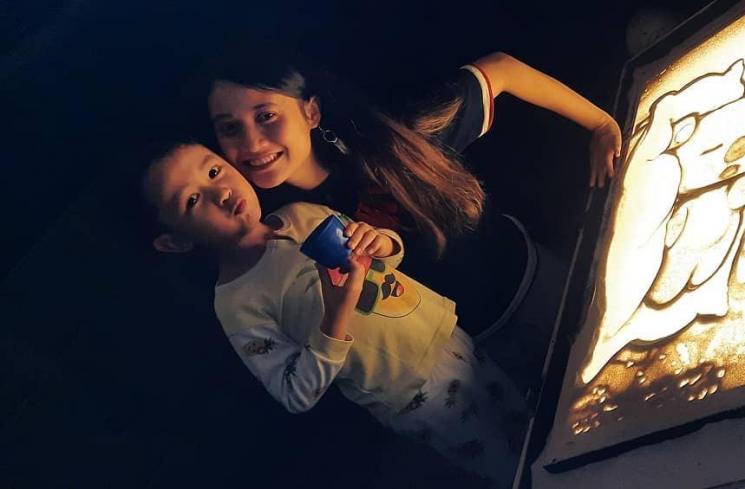 Potret Vina Candrawati istri Denny Darko. (Instagram/@vinacandrawati)