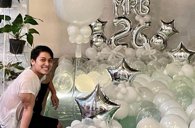 Potret Ulang Tahun Rizky Billar (instagram/@nova.pratiwi.39)