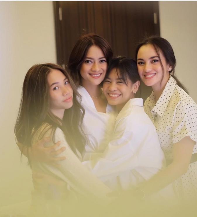 Momen ultah Rini Yulianti (Instagram/@riniyulianti)