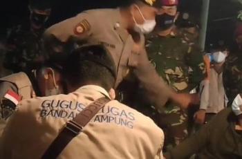 Viral Video Pedagang Bentak Balik Polisi Disuruh Tutup Warung, Curhatannya Pilu