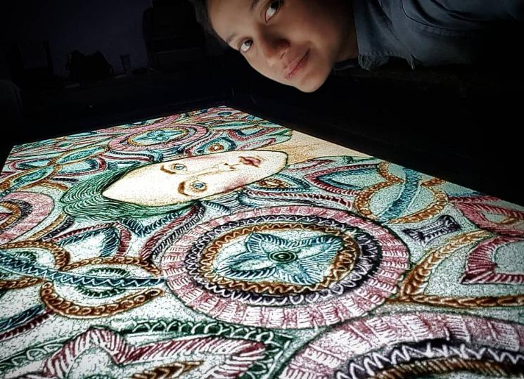 Potret Vina Candrawati istri Denny Darko. (Instagram/@vinacandrawati)