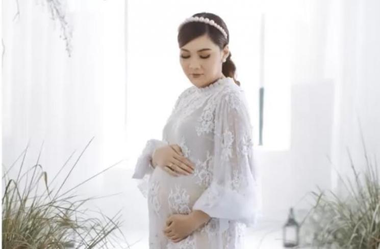 Potret maternity Nella Kharisma (Instagram/@faralljibrill)