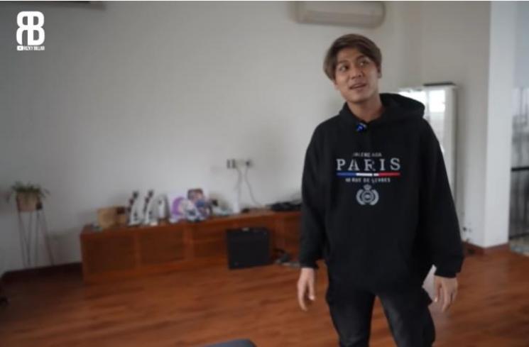 Potret Rumah Rizky Billar (YouTube/Rizky Billar)