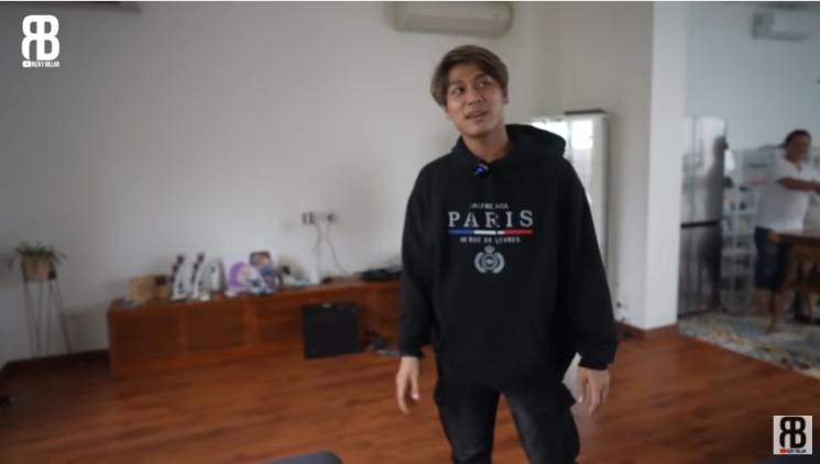 Potret Rumah Rizky Billar (YouTube/Rizky Billar)