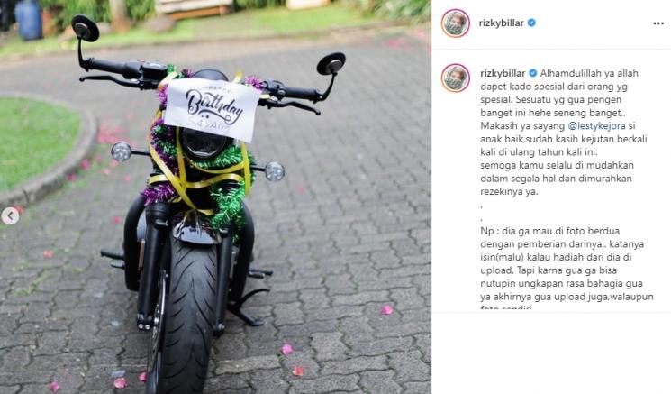 Rizky Billar dapat moge (Instagram/@rizkybillar)