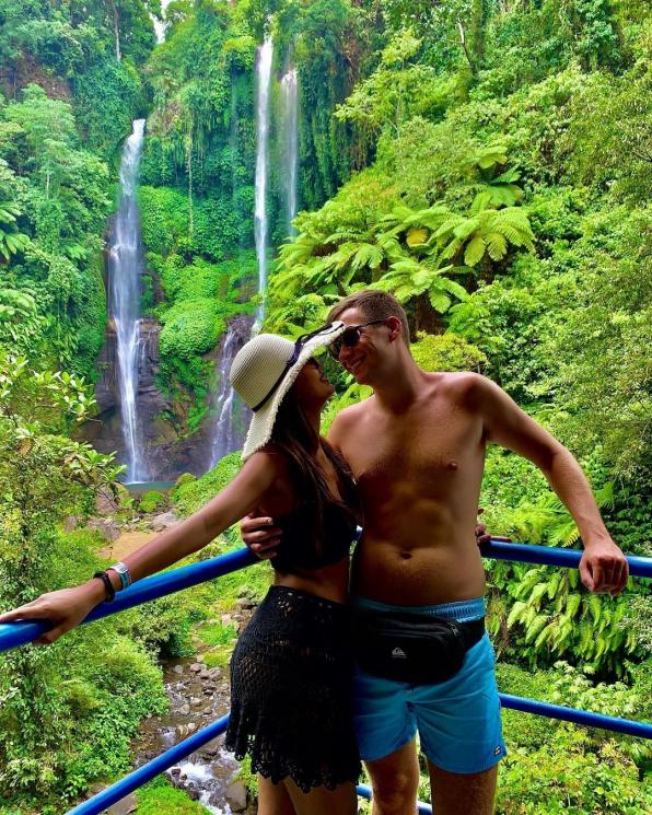 Potret Mesra Alyssa Spischak dan Suami Bulenya (instagram/@alyssaspischak)