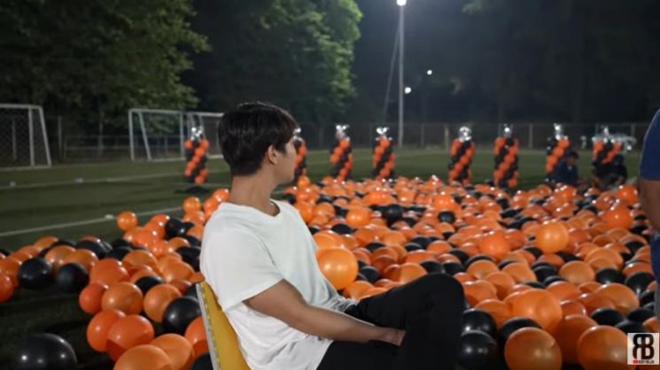 Potret Surprise Ultah Rizky Billar (YouTube/Rizky Billar)