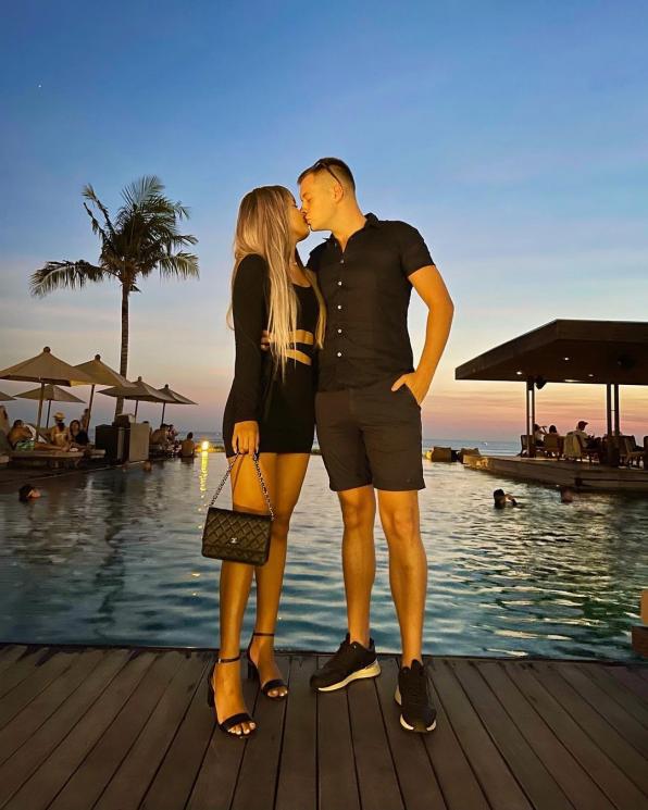 Potret Mesra Alyssa Spischak dan Suami Bulenya (instagram/@alyssaspischak)