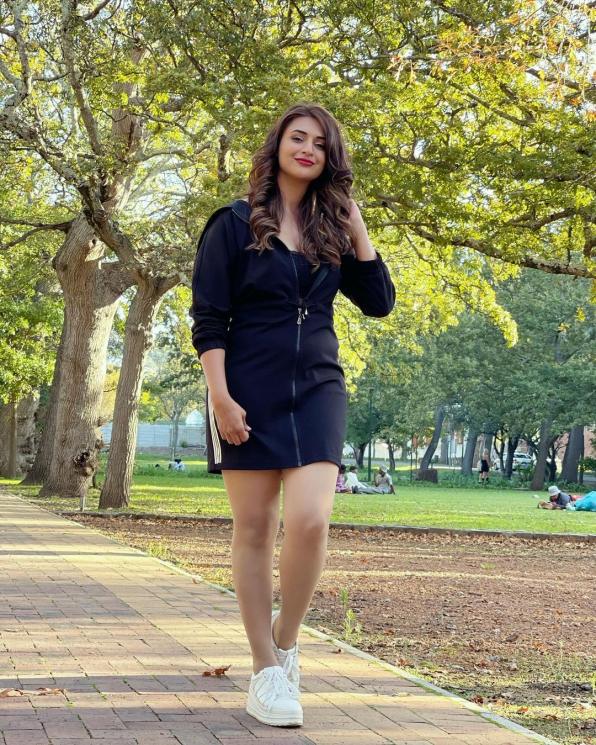 Potret Terbaru Pemain Yeh Hai Mohabbatein. (Instagram/divyankatripathidahiya)