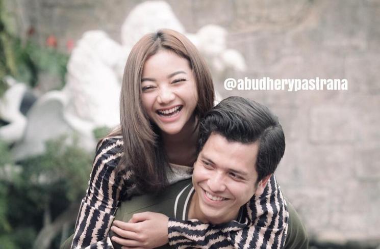 Potret Glenca Shysara dan Rendi Jhon. (Instagram/abudherypastrana)
